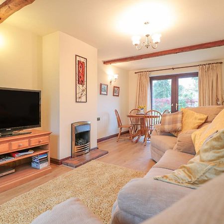 גלוסטר Berrys Place Farm Cottage מראה חיצוני תמונה